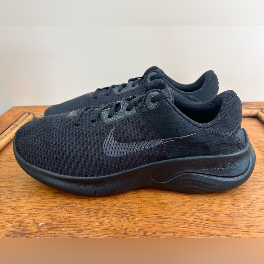 Nike Men’s Flex Experience Run 11 Next Nature Black Dark Smoke Grey Size 11